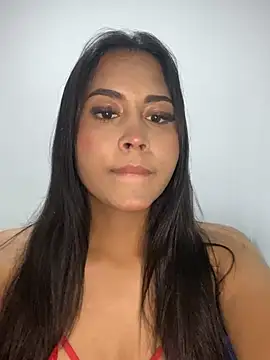 Luisamorena online show from 07-29-26, 09:47