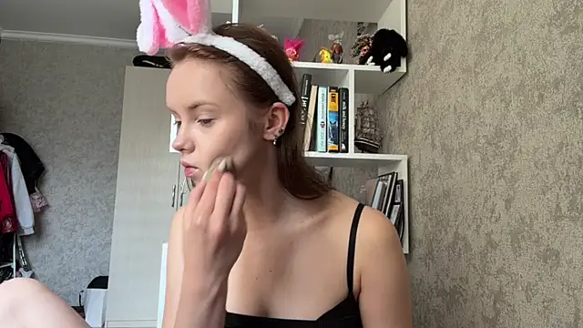 Snapshot of Mollybeans chatting on 07-22-26, 11:12 Mollybeans online show from 07-22-26, 11:12