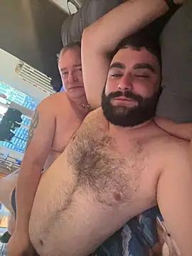 Snapshot of Bear-Dadd chatting on 07-23-26, 06:59 Bear-Dadd online show from 07-23-26, 06:59