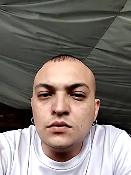 Snapshot of FedericoBigDixx chatting on 06-24-26, 10:40 FedericoBigDixx online show from 06-24-26, 10:40