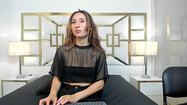 VivieneLuxe online show from 07-22-26, 04:14