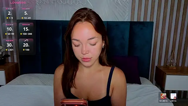 Snapshot of Christy_Beauty chatting on 07-10-26, 01:27 Christy Beauty online show from 07-10-26, 01:27