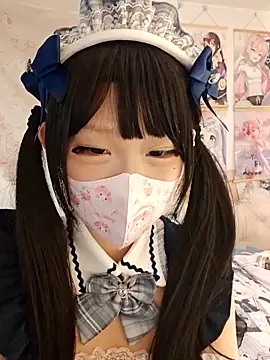 Snapshot of snow-2 chatting on 06-19-26, 05:13 snow-2 online show from 06-19-26, 05:13