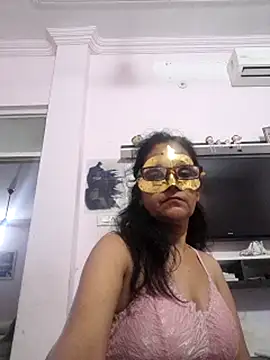 Snapshot of Indianbhaabhi chatting on 06-28-26, 12:11 Indianbhaabhi online show from 06-28-26, 12:11