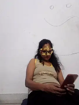 Snapshot of Indianbhaabhi chatting on 06-29-26, 10:26 Indianbhaabhi online show from 06-29-26, 10:26
