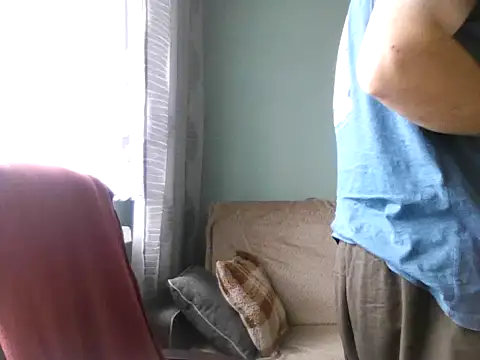 Snapshot of RafalekRozmarynowski81 chatting on 06-18-26, 11:37 RafalekRozmarynowski81 online show from 06-18-26, 11:37
