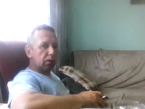 Snapshot of RafalekRozmarynowski81 chatting on 06-29-26, 11:10 RafalekRozmarynowski81 online show from 06-29-26, 11:10