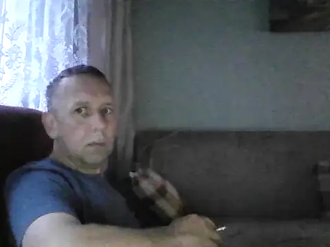 Snapshot of RafalekRozmarynowski81 chatting on 06-15-26, 02:45 RafalekRozmarynowski81 online show from 06-15-26, 02:45