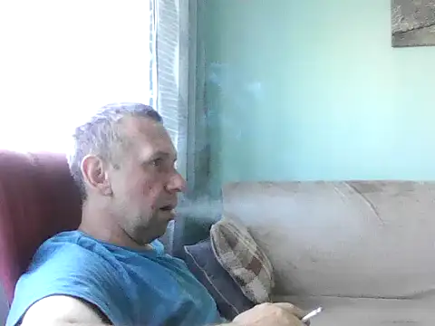 Snapshot of RafalekRozmarynowski81 chatting on 06-24-26, 04:33 RafalekRozmarynowski81 online show from 06-24-26, 04:33