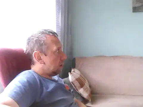 Snapshot of RafalekRozmarynowski81 chatting on 07-12-26, 06:03 RafalekRozmarynowski81 online show from 07-12-26, 06:03