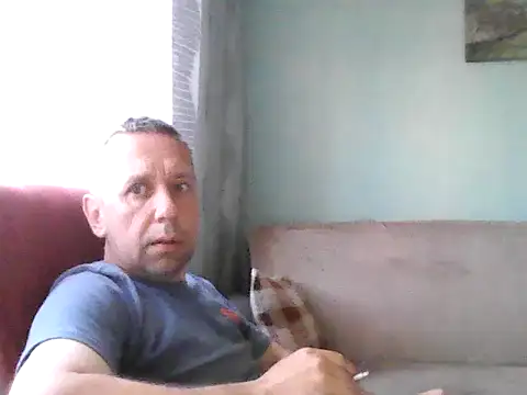 Snapshot of RafalekRozmarynowski81 chatting on 06-17-26, 02:55 RafalekRozmarynowski81 online show from 06-17-26, 02:55