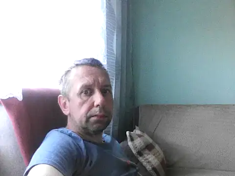 Snapshot of RafalekRozmarynowski81 chatting on 07-08-26, 04:57 RafalekRozmarynowski81 online show from 07-08-26, 04:57
