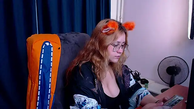 Snapshot of Judith_hypnosiss chatting on 06-17-26, 07:08 Judith hypnosiss online show from 06-17-26, 07:08