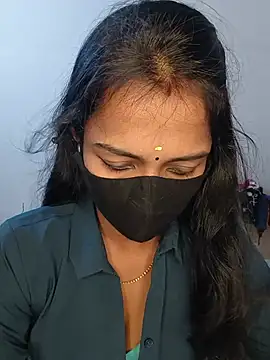 Snapshot of YALINITWO7_TAMIL chatting on 07-15-26, 12:23 YALINITWO7 TAMIL online show from 07-15-26, 12:23