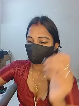 Snapshot of YALINITWO7_TAMIL chatting on 07-25-26, 06:10 YALINITWO7 TAMIL online show from 07-25-26, 06:10