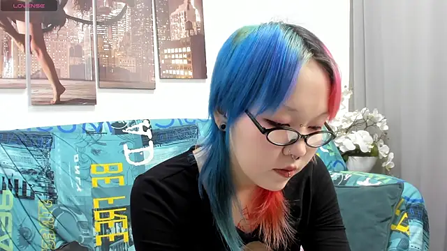 Snapshot of Cute__Kiko chatting on 07-23-26, 01:08 Cute Kiko online show from 07-23-26, 01:08