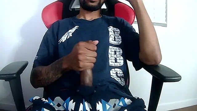 Snapshot of itssofuckingbig chatting on 07-16-26, 03:14 itssofuckingbig online show from 07-16-26, 03:14