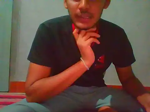 Snapshot of Adityasighn chatting on 07-18-26, 07:33 Adityasighn online show from 07-18-26, 07:33
