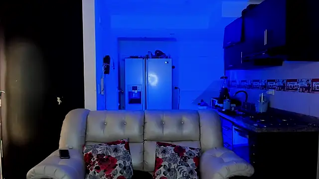 Cat couplee69 online show from 07-19-26, 08:34