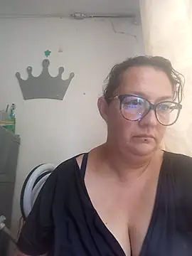 Snapshot of _Saraqueen-- chatting on 07-19-26, 05:32 Saraqueen-- online show from 07-19-26, 05:32