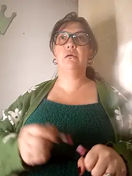 Snapshot of _Saraqueen-- chatting on 07-23-26, 01:30 Saraqueen-- online show from 07-23-26, 01:30