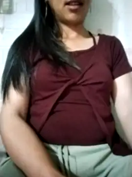 Snapshot of Helen-nn chatting on 06-29-26, 11:04 Helen-nn online show from 06-29-26, 11:04