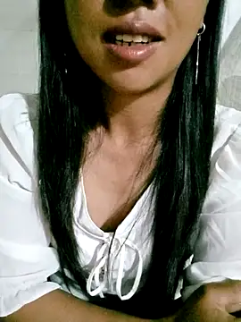 Snapshot of Helen-nn chatting on 07-25-26, 11:55 Helen-nn online show from 07-25-26, 11:55