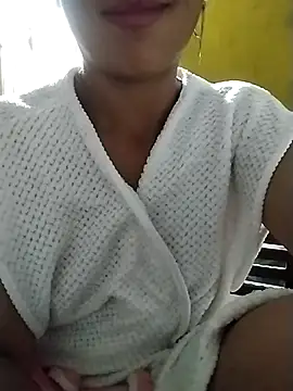 Snapshot of Helen-nn chatting on 07-18-26, 12:47 Helen-nn online show from 07-18-26, 12:47