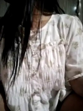 Snapshot of Helen-nn chatting on 06-20-26, 12:32 Helen-nn online show from 06-20-26, 12:32
