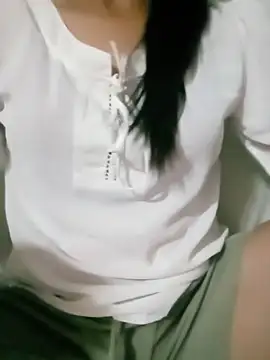 Snapshot of Helen-nn chatting on 06-16-26, 10:54 Helen-nn online show from 06-16-26, 10:54