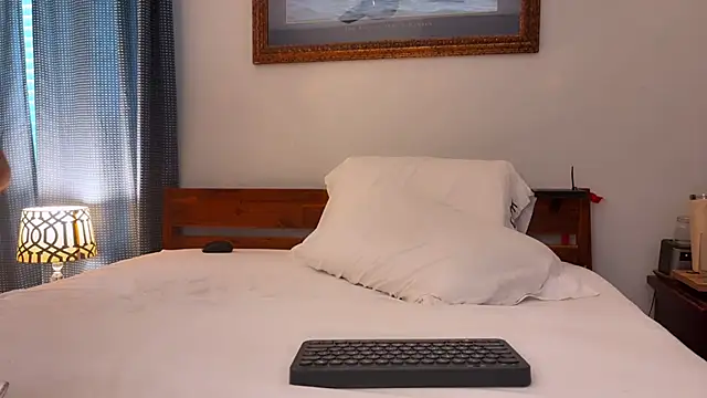 Snapshot of Bubba_Cloudz chatting on 07-11-26, 05:46 Bubba Cloudz online show from 07-11-26, 05:46