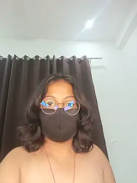 Snapshot of hottydisha chatting on 07-18-26, 03:42 hottydisha online show from 07-18-26, 03:42