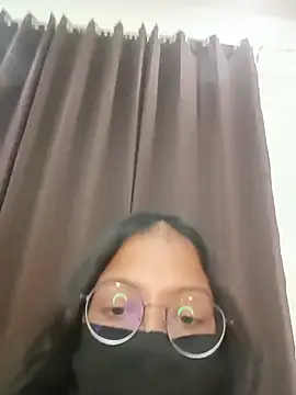 Snapshot of hottydisha chatting on 07-16-26, 04:26 hottydisha online show from 07-16-26, 04:26