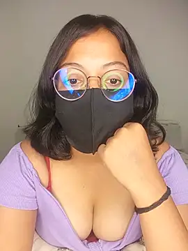 Snapshot of hottydisha chatting on 07-17-26, 04:43 hottydisha online show from 07-17-26, 04:43