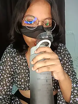 Snapshot of hottydisha chatting on 07-10-26, 05:57 hottydisha online show from 07-10-26, 05:57