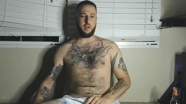 Snapshot of Swoozy369 chatting on 06-16-26, 01:16 Swoozy369 online show from 06-16-26, 01:16