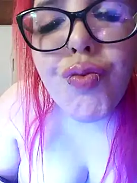Snapshot of cathlynnfuego chatting on 06-15-26, 07:19 cathlynnfuego online show from 06-15-26, 07:19