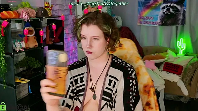 Snapshot of Candy-yeah chatting on 07-14-26, 01:05 Candy-yeah online show from 07-14-26, 01:05