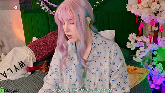 Snapshot of Candy-yeah chatting on 06-27-26, 01:55 Candy-yeah online show from 06-27-26, 01:55
