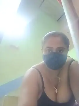 Snapshot of mannasayantani0 chatting on 07-15-26, 11:45 mannasayantani0 online show from 07-15-26, 11:45