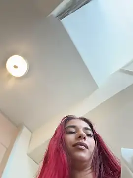 Snapshot of VixenRosse chatting on 07-19-26, 05:05 VixenRosse online show from 07-19-26, 05:05