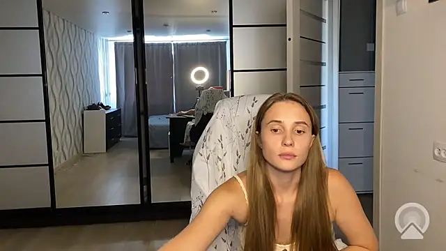 Snapshot of Miss_Luna_meow chatting on 07-31-26, 02:47 Miss Luna meow online show from 07-31-26, 02:47