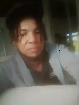 Snapshot of R-ant12 chatting on 07-08-26, 10:54 R-ant12 online show from 07-08-26, 10:54