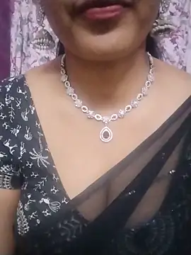 Snapshot of Telugu_angeljanu1 chatting on 06-17-26, 04:39 Telugu angeljanu1 online show from 06-17-26, 04:39
