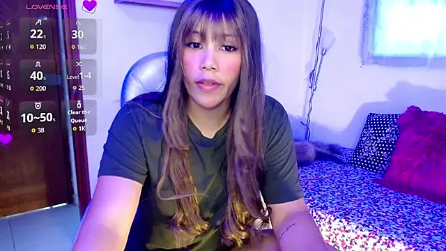 Snapshot of Emmy_Copland chatting on 06-28-26, 02:01 Emmy Copland online show from 06-28-26, 02:01