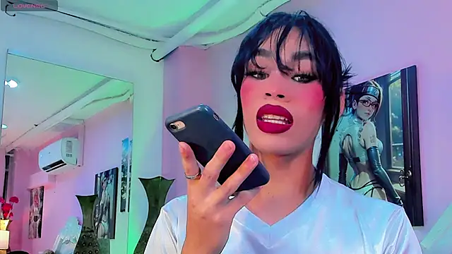 Snapshot of Dafnne-xxx chatting on 07-07-26, 09:18 Dafnne-xxx online show from 07-07-26, 09:18