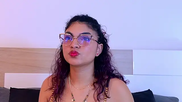Snapshot of MelodyAlvarez chatting on 06-30-26, 11:10 MelodyAlvarez online show from 06-30-26, 11:10
