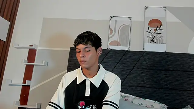 nico vega online show from 06-16-26, 07:14