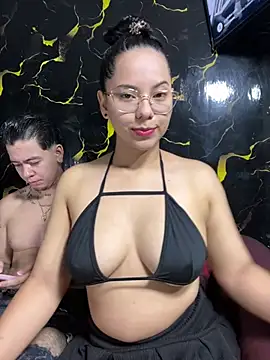 ColombianSexyCouple  online show from 07-19-26, 01:41