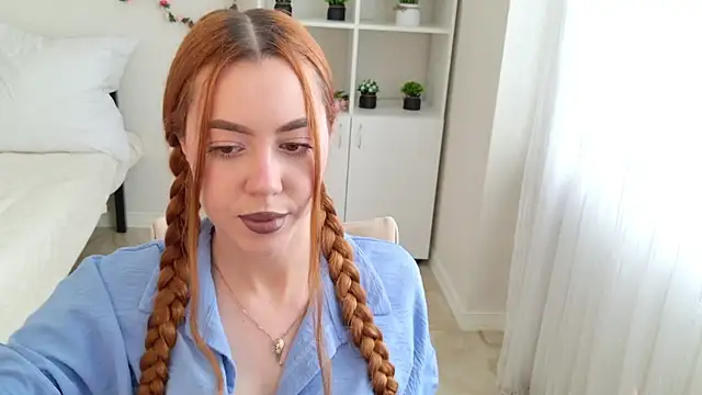 Snapshot of Mirabella_Flower chatting on 07-16-26, 05:15 Mirabella Flower online show from 07-16-26, 05:15